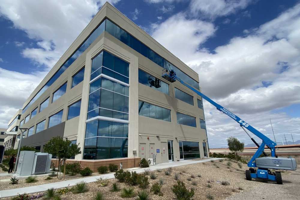 High rise window cleaners Tempe AZ - Professional Window Cleaning - High rise, residential and commercial window cleaning company